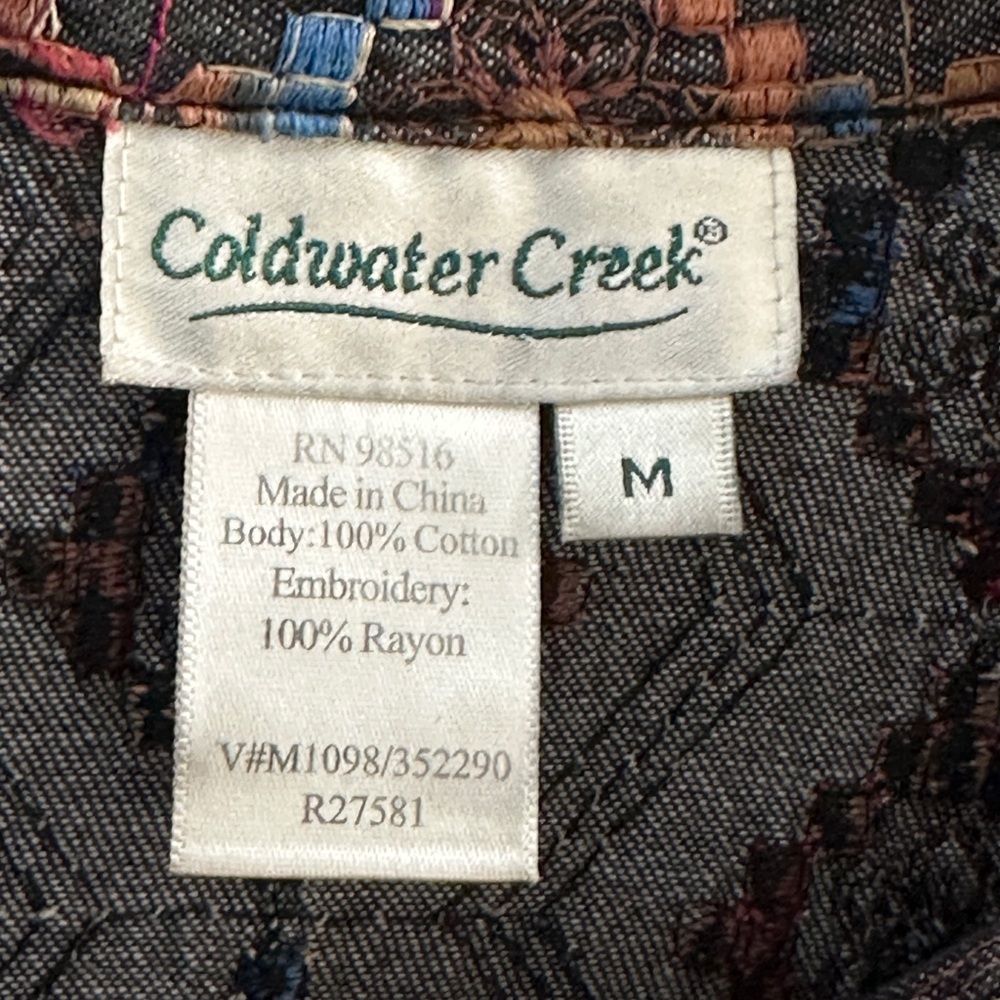 Coldwater Creek Women's size M Geometric Jean Jacket - Red and Black (F36) - Picture 5 of 8